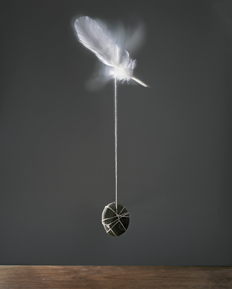 Illustration for article titled Photos of Science Experiments are Mysterious and Dazzling